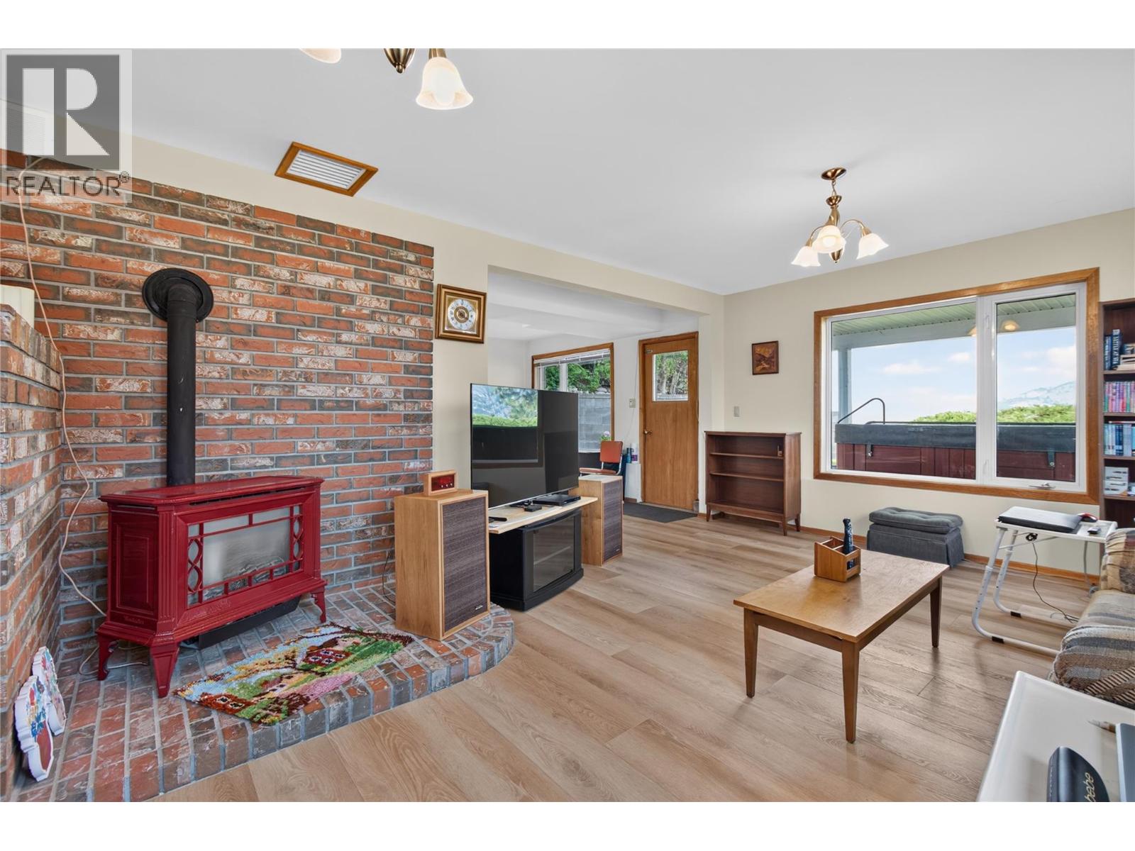 131 Cedar Avenue - 18
