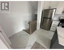 J - 1055 Cedar Creek Drive, Ottawa, ON K1X0G3 Photo 8