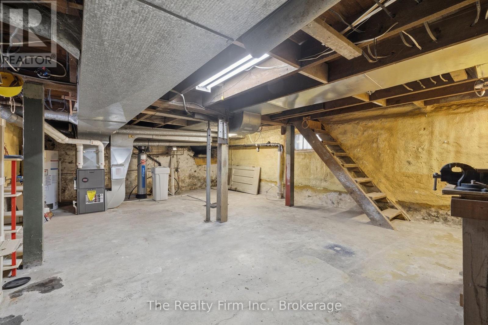 17 DOUGLAS STREET - Image 20