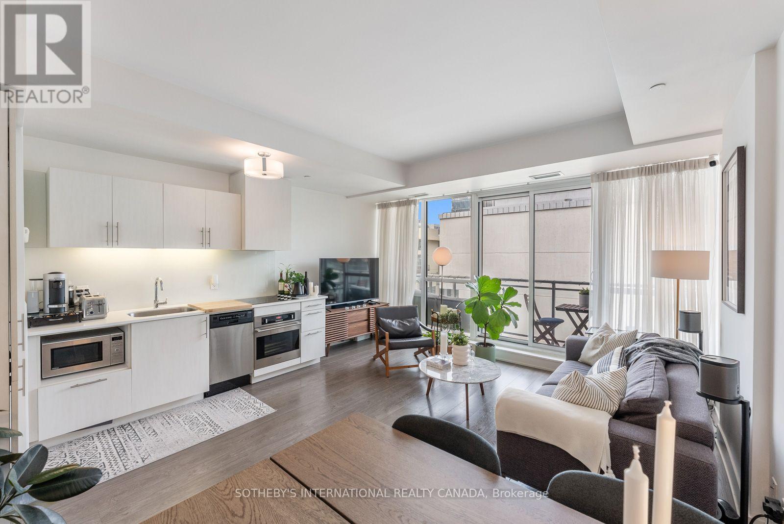 #901 508 WELLINGTON STREET W - 15