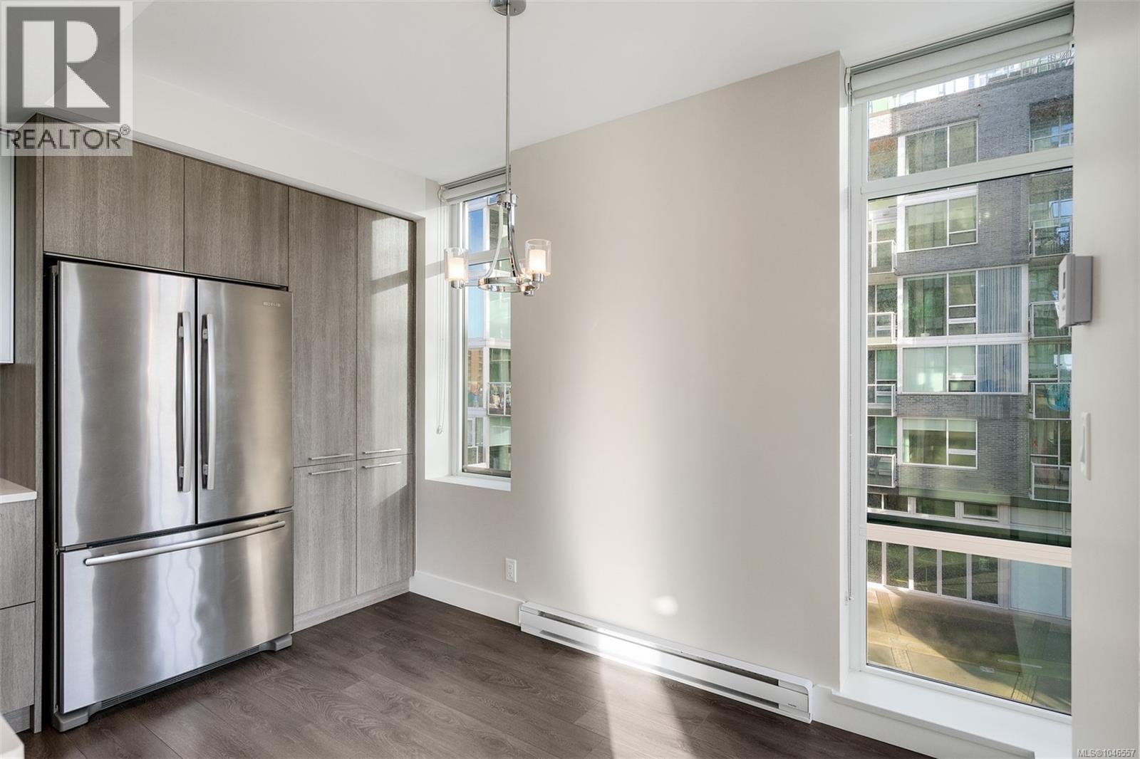 406 960 Yates St, Victoria
