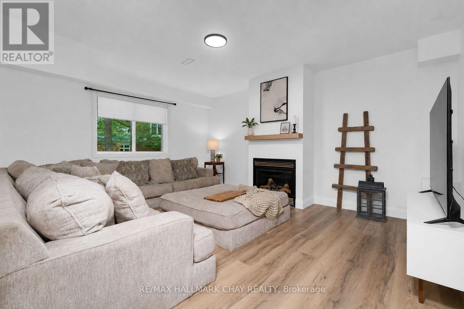 12 OAKMONT AVENUE - Image 17