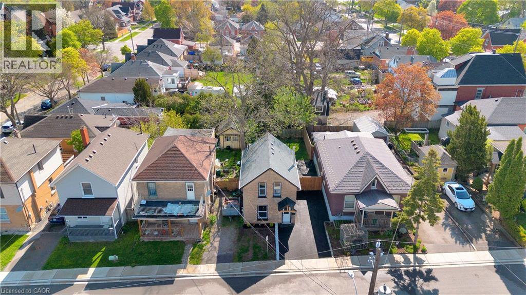 187 DRUMMOND Street - 41