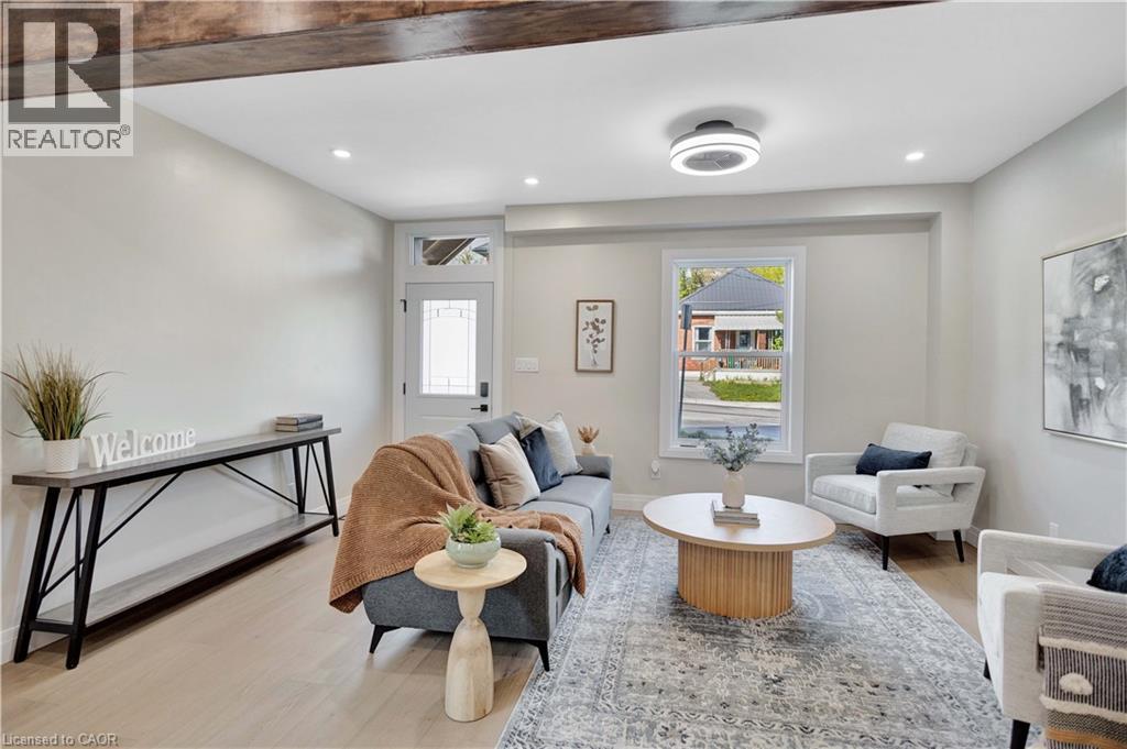 187 DRUMMOND Street - 6