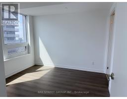 4012 - 8 Wellesley Street W, Toronto, ON M4Y0J5 Photo 8