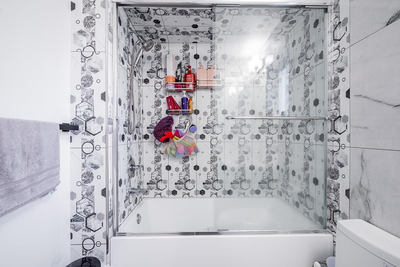 4 Bed, 2 Bath House for Sale in Surrey – 13941 80A AVENUE, Surrey – MLS# R3153820 - Image 27