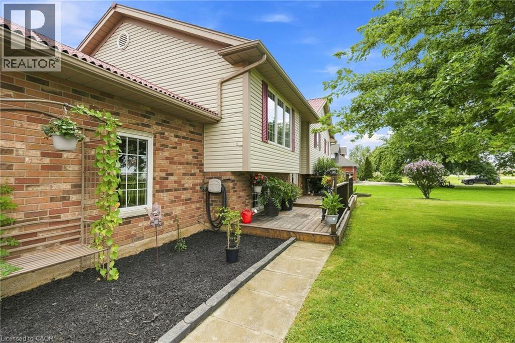 3557 GRIMSBY Road - 8