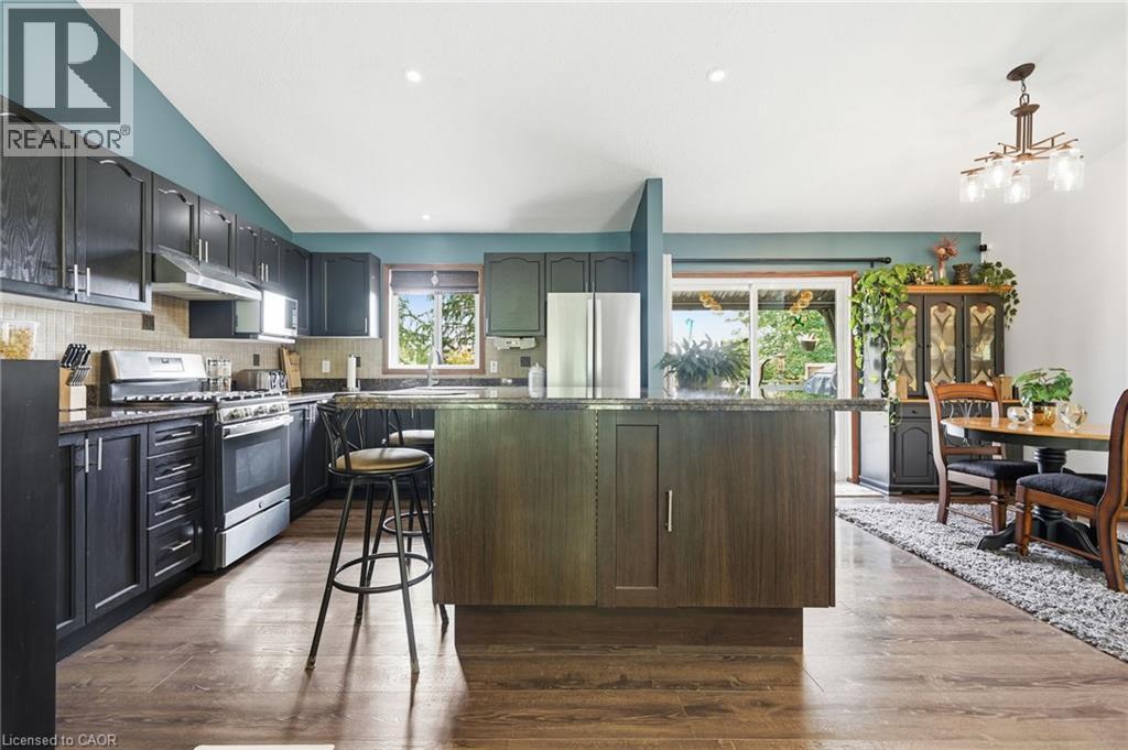 3557 GRIMSBY Road - 13
