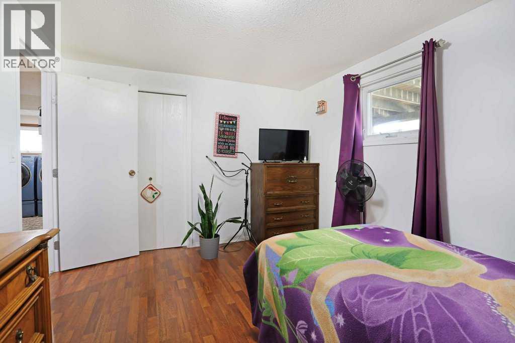 26 26 142041 TR 200 - Photo 37