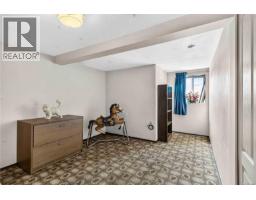 3441 Lovat Ave, Saanich, BC V8X1T8 Photo 26