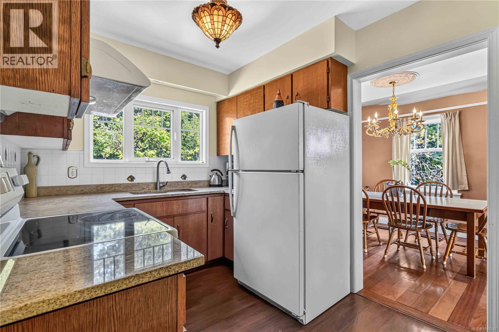 3441 Lovat Ave - Image 11