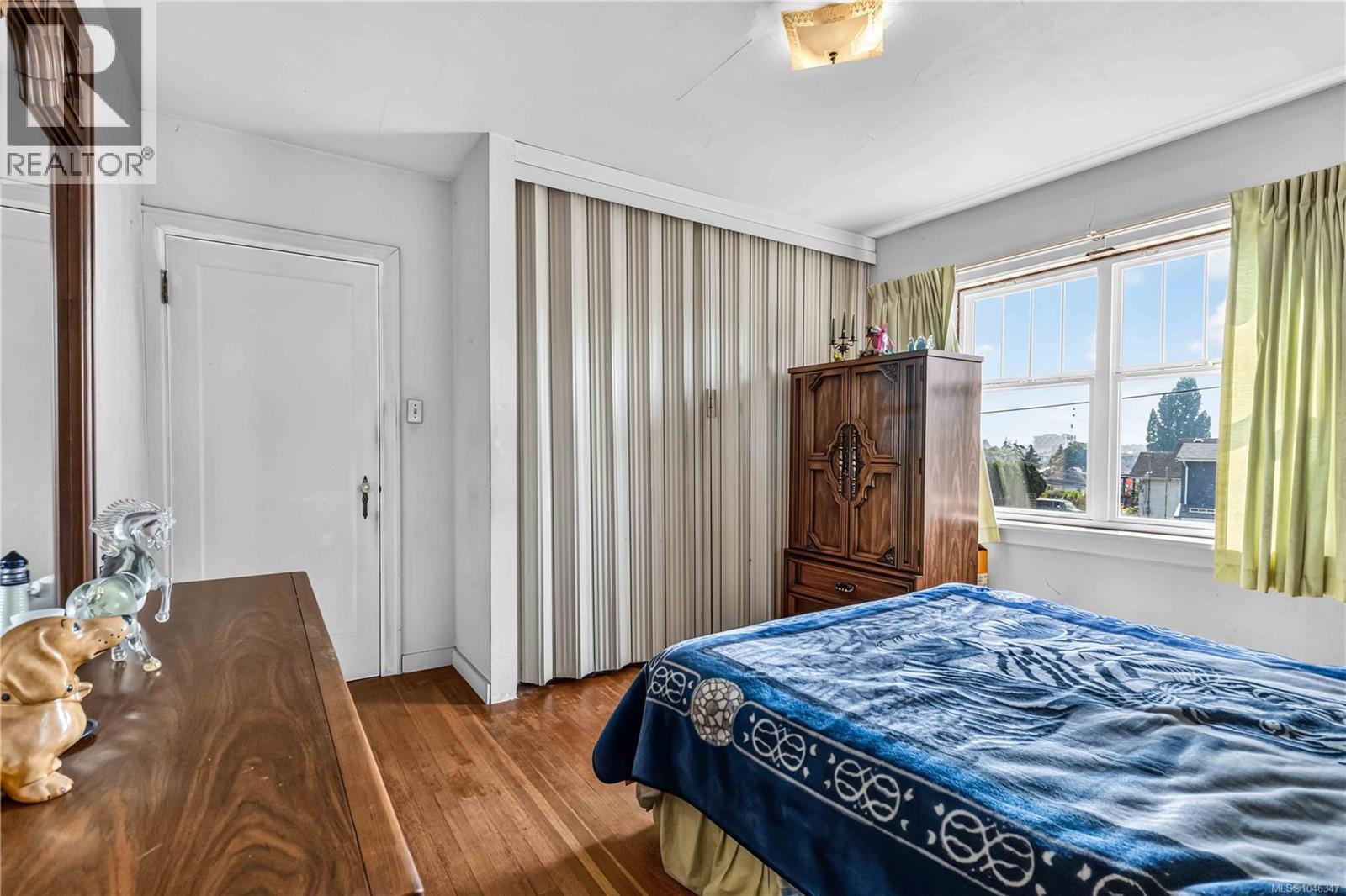 3441 Lovat Ave - Image 24