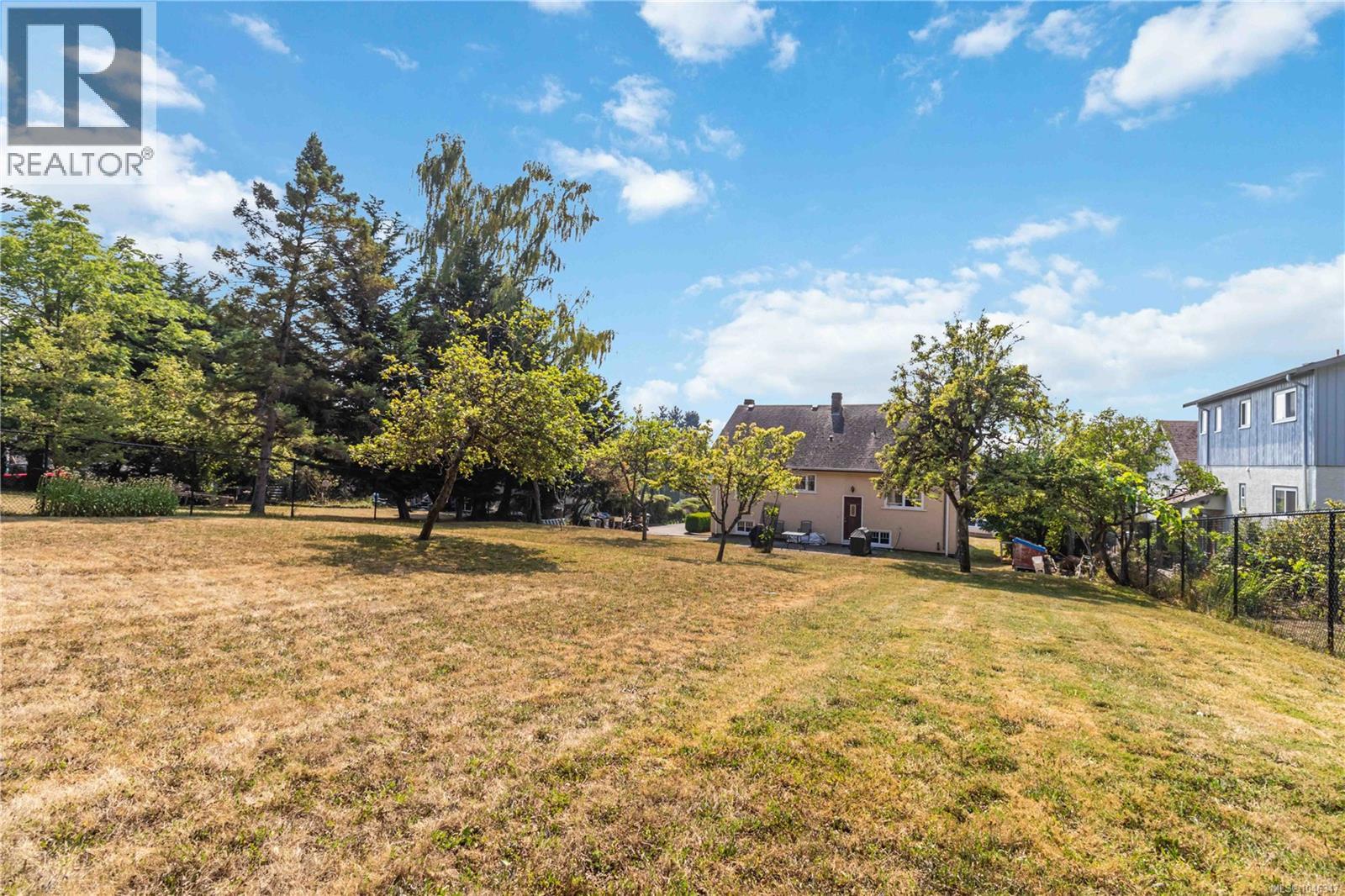 3441 Lovat Ave - Image 32