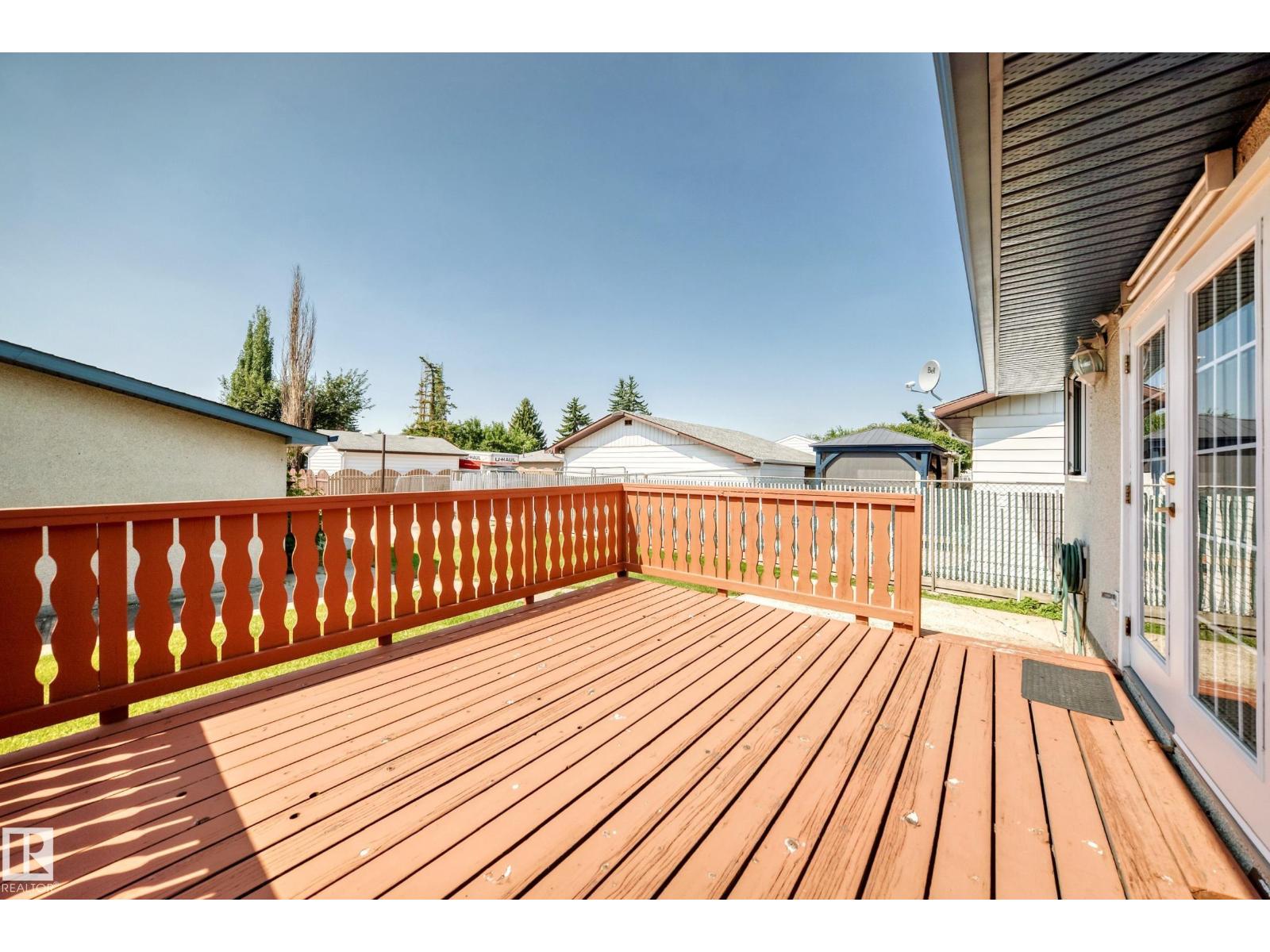 7215 144 AV NW - 19