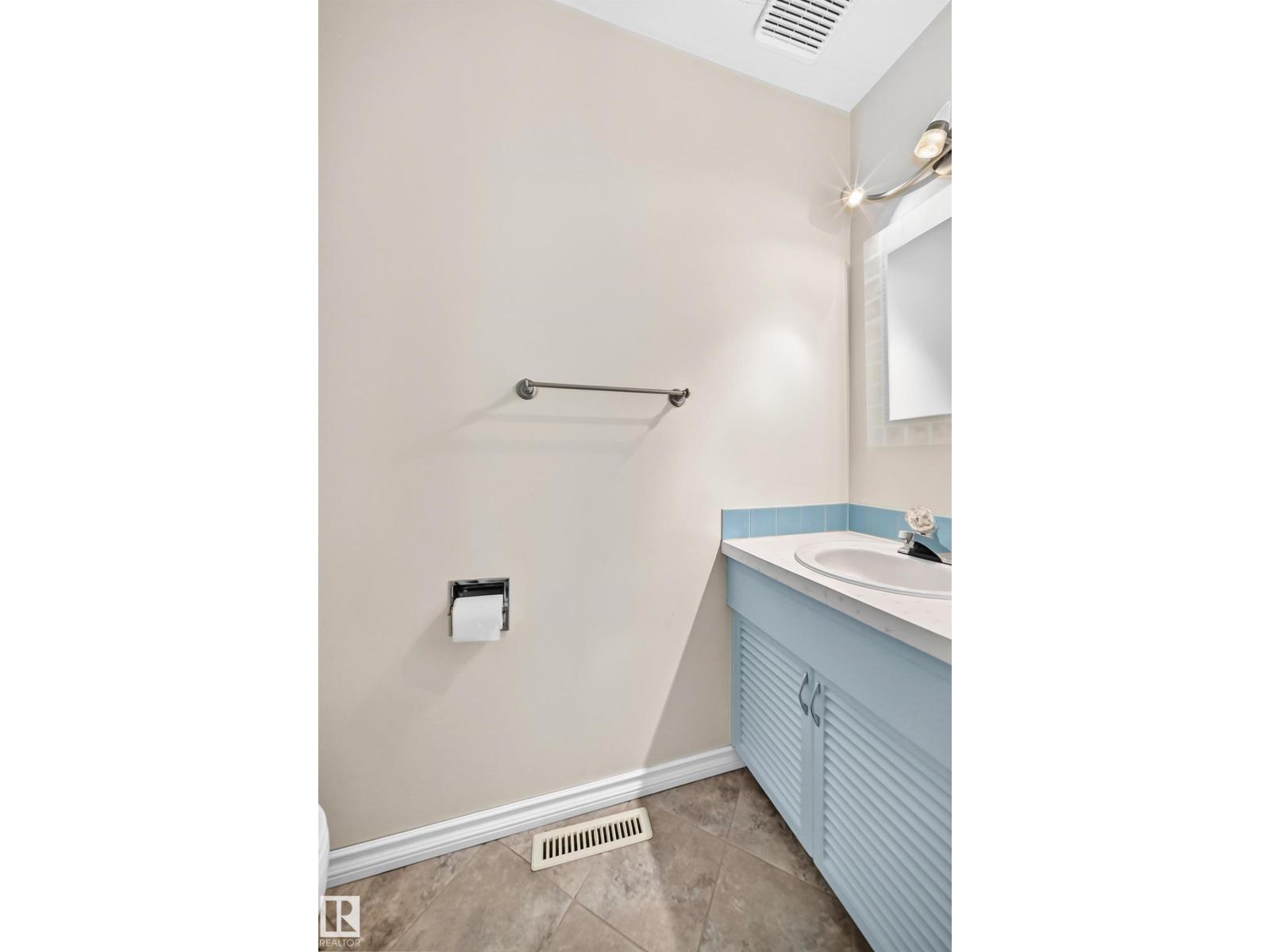 7215 144 AV NW - 26