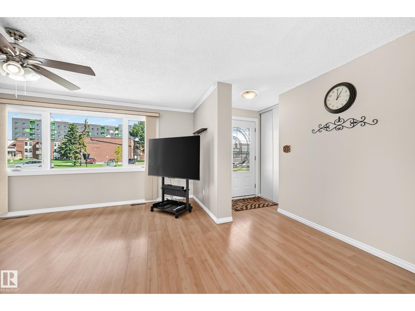 7215 144 AV NW - 6