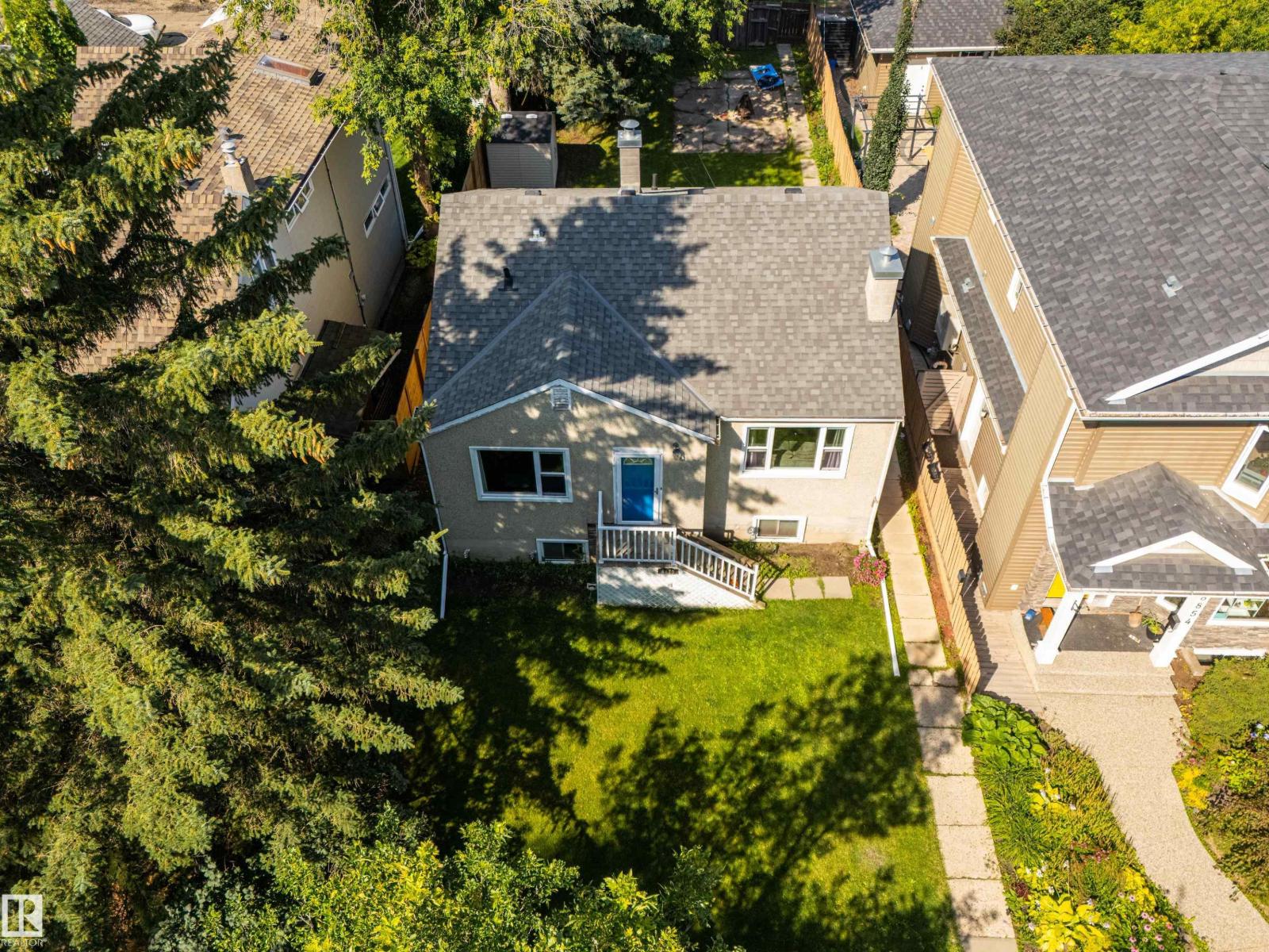 8850 89 Street NW - Photo 11