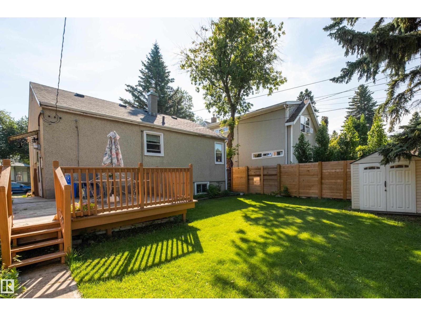 8850 89 Street NW - Photo 41