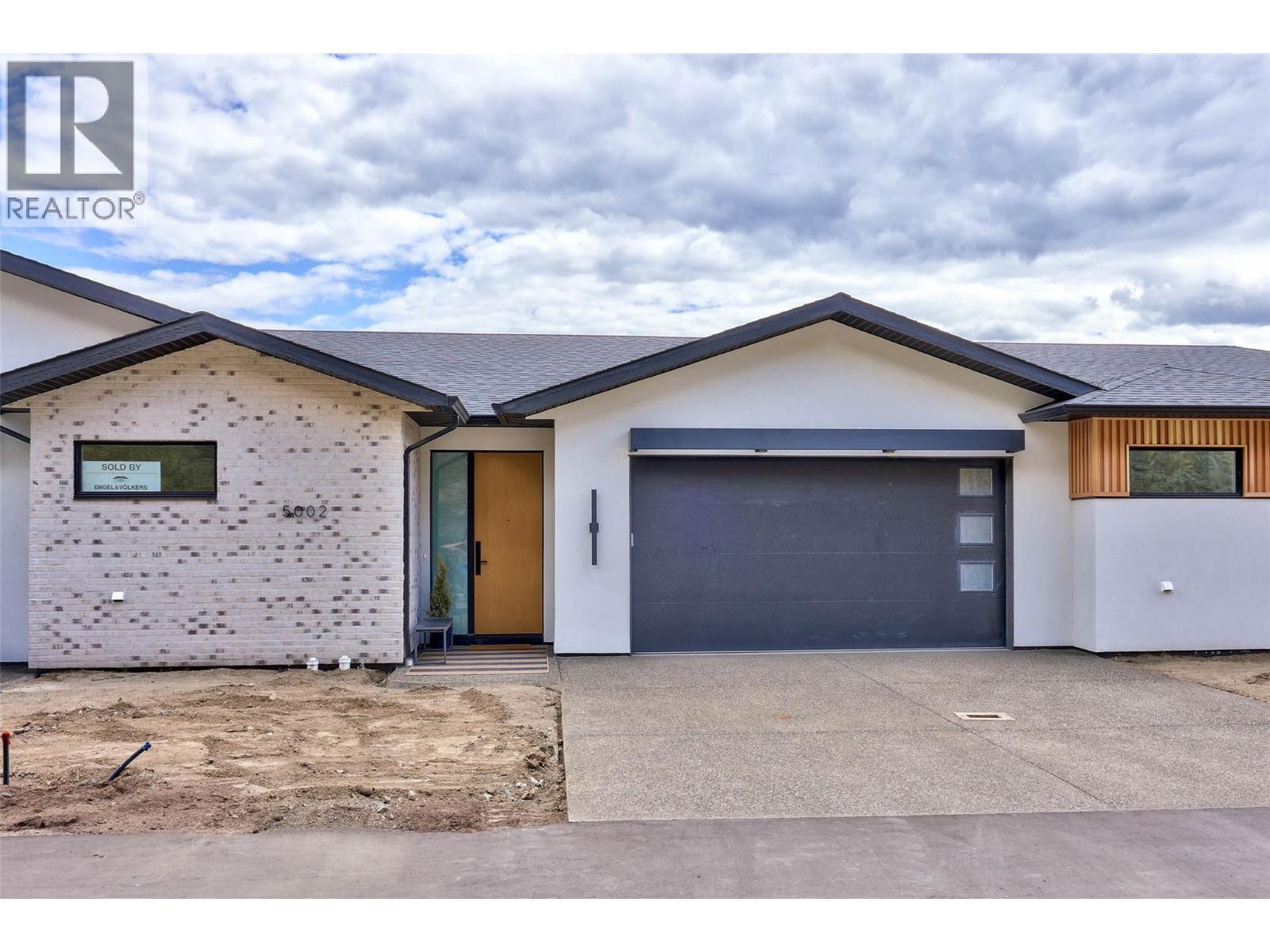 5048 SUN RIVERS Drive