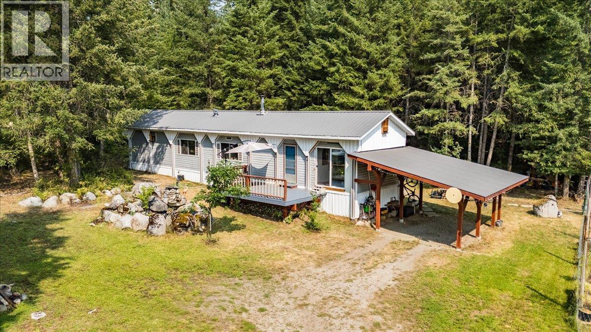 8864 SLOCAN S Road - 1