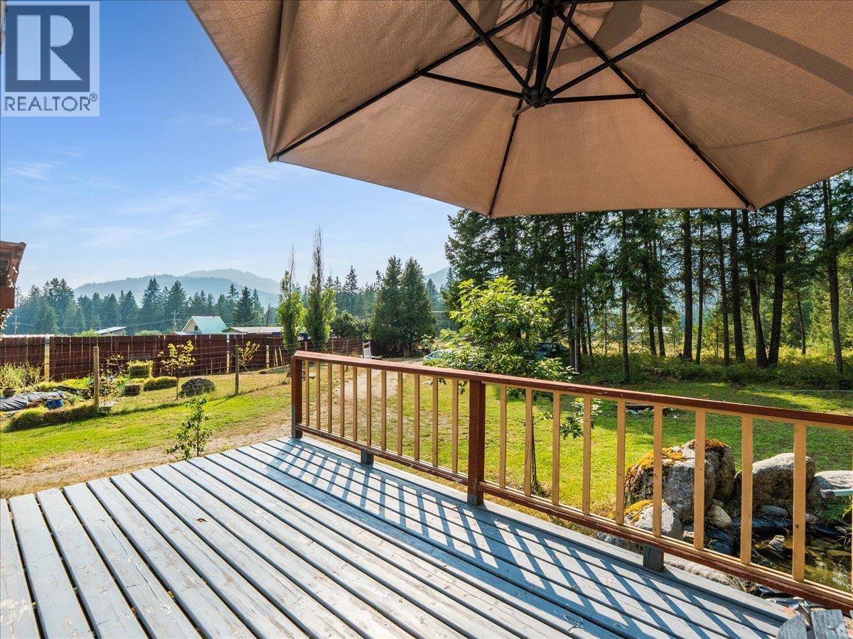 8864 SLOCAN S Road - 54