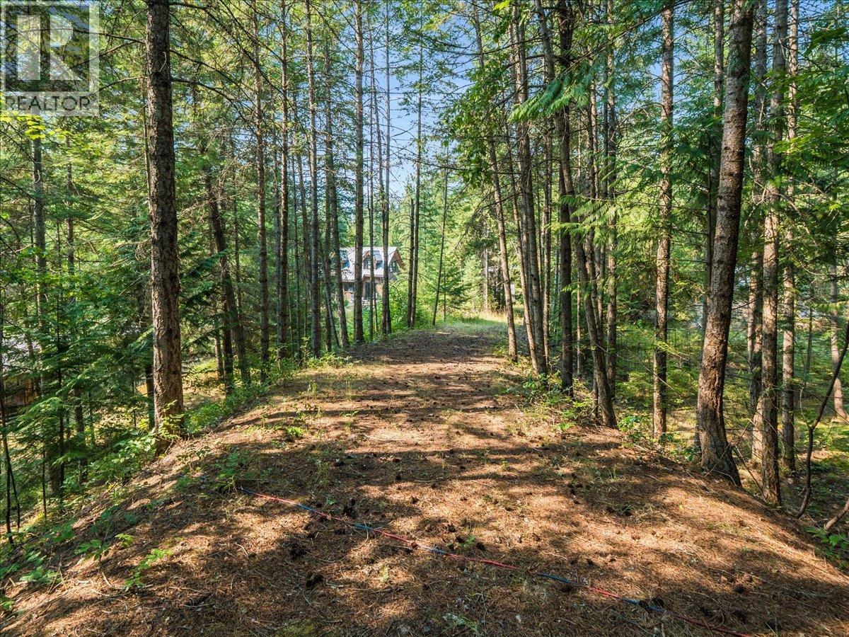 8864 SLOCAN S Road - 61