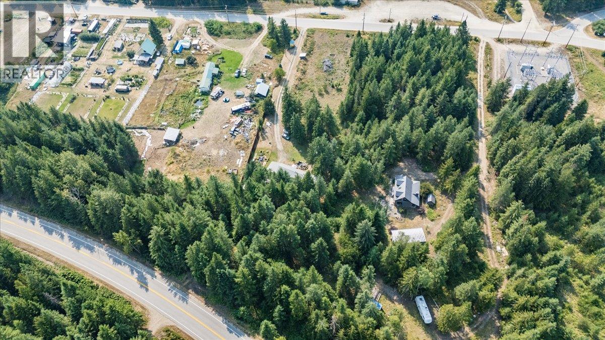8864 SLOCAN S Road - 81