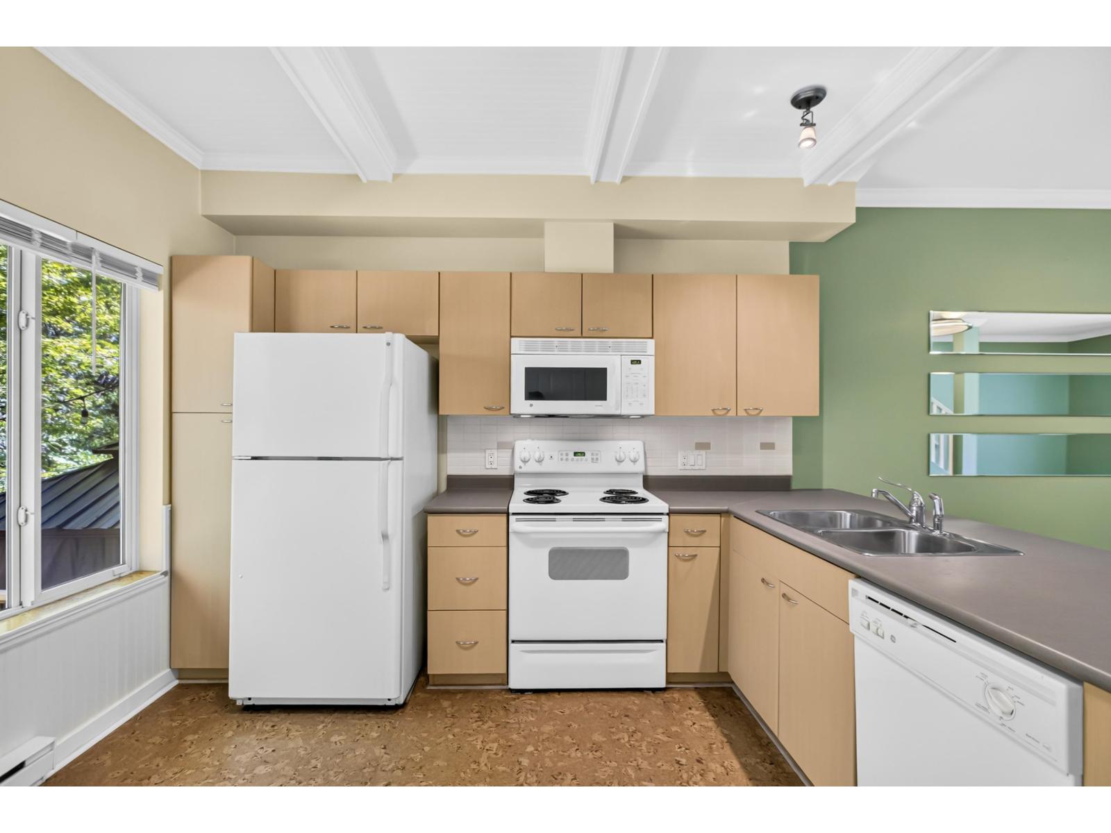 2 Bed, 2 Bath House for Sale in Surrey – 26 18701 66 AVENUE, Surrey – MLS# R3139135 - Image 3