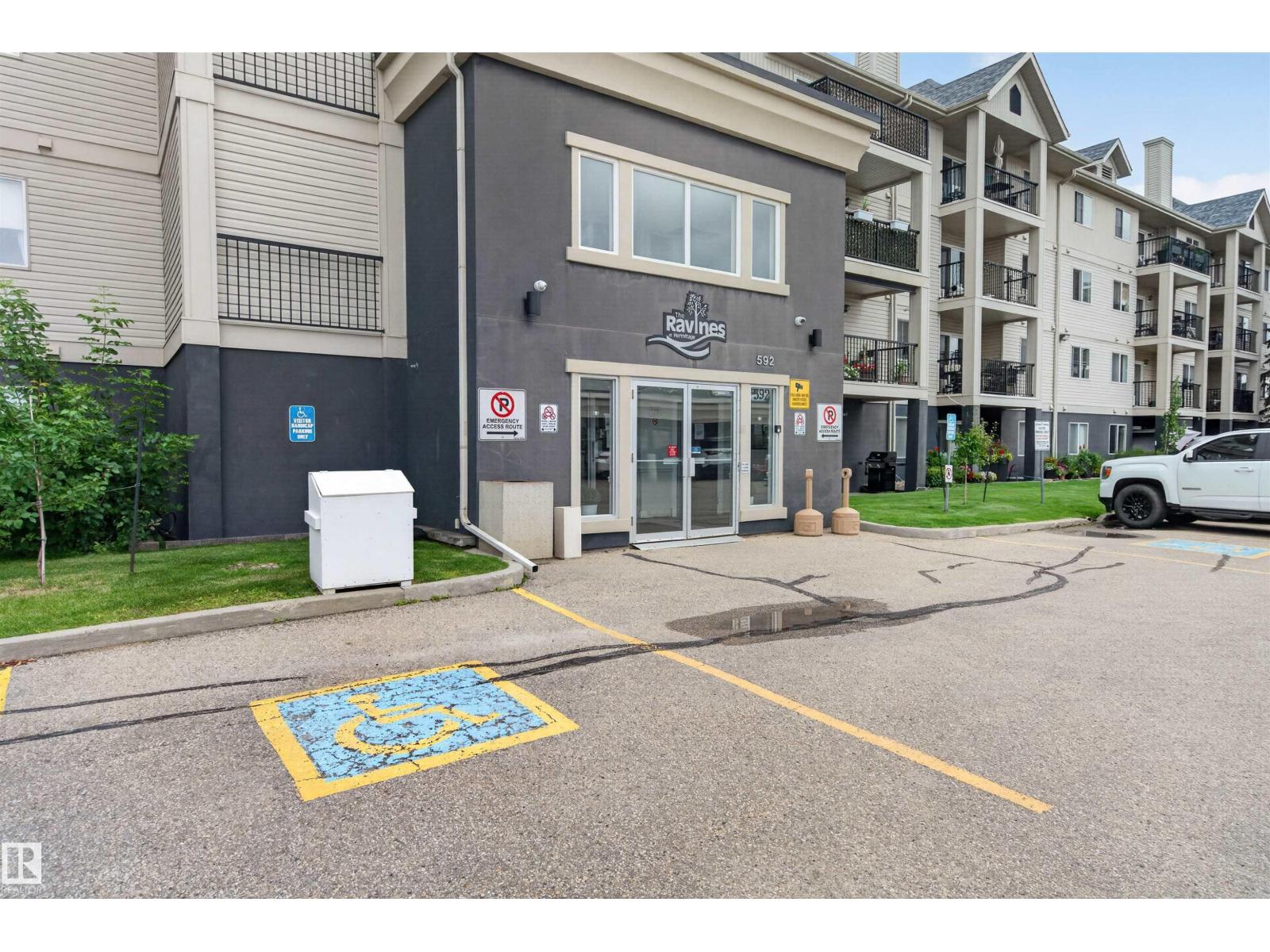 #236 592 HOOKE RD NW, Canon Ridge, Edmonton photo 2