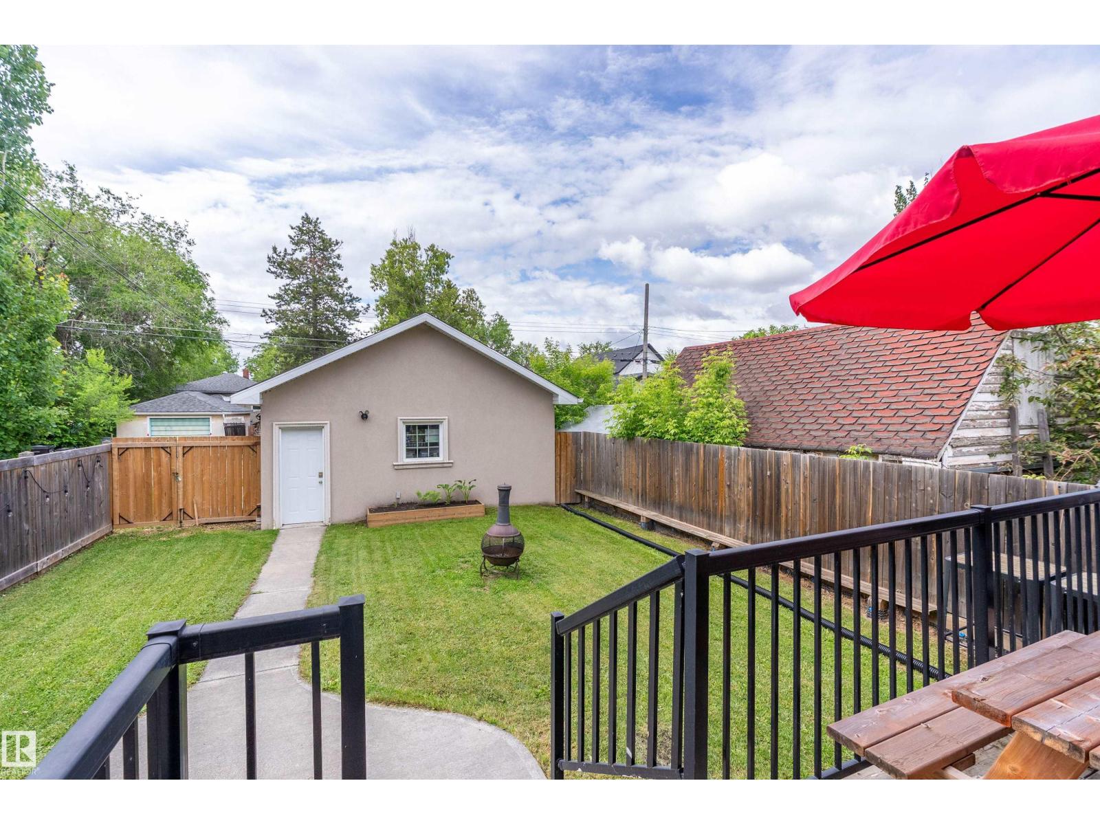 10623 75 Avenue NW - Photo 10