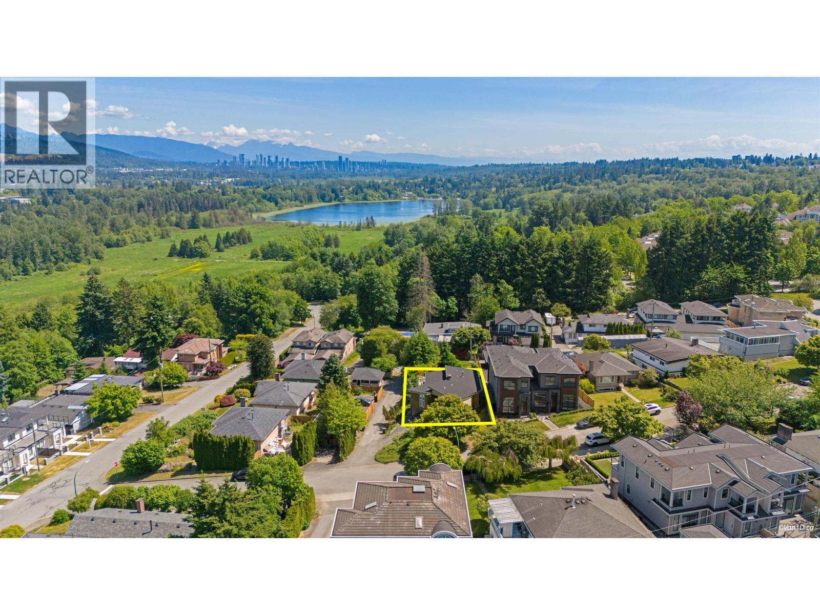5578 OAKGLEN DRIVE