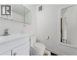 5578 Oakglen Drive, Burnaby, BC V5H3M5 Photo 17