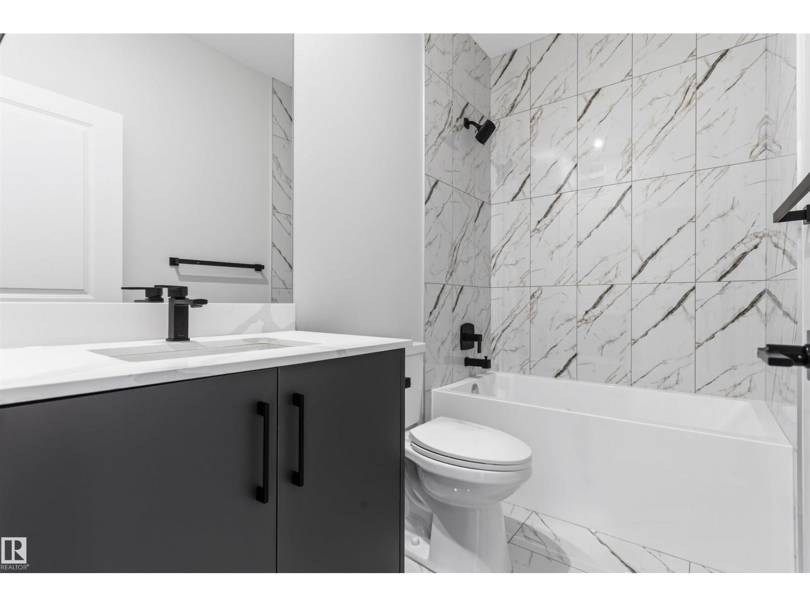 8815 181 AV NW - 16