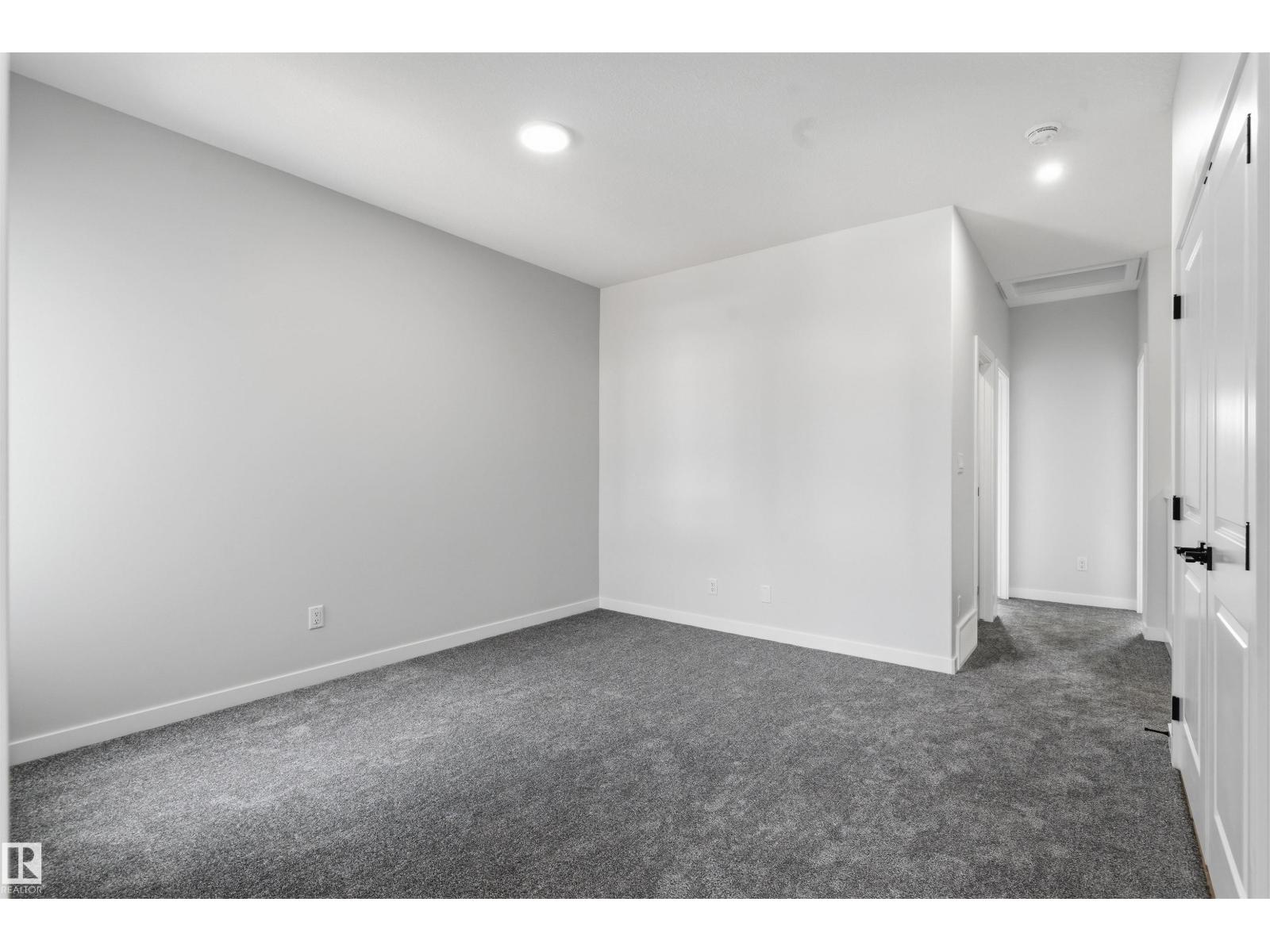 8815 181 Avenue NW - Photo 20