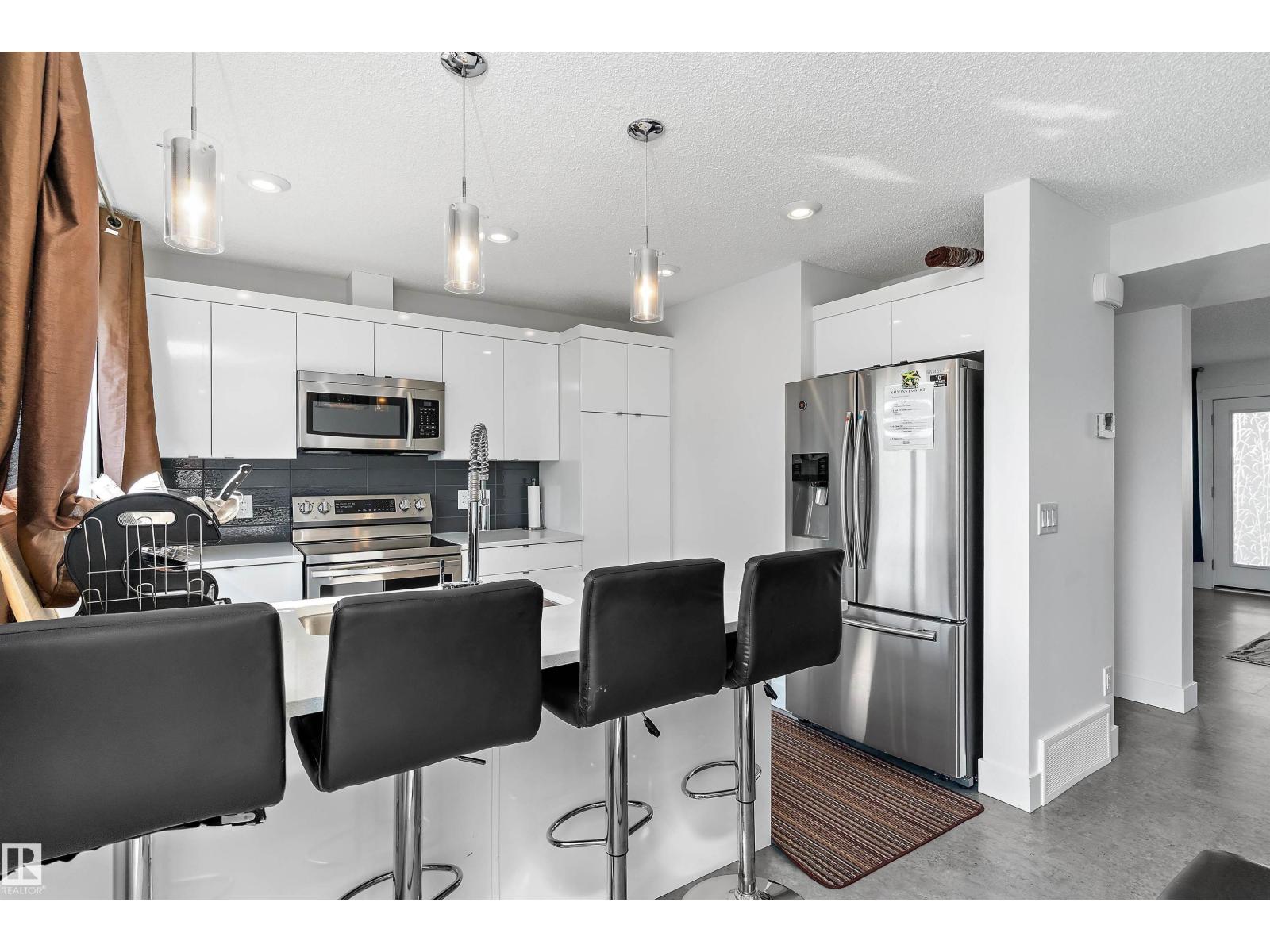 6 16335 84 Street NW - Photo 16