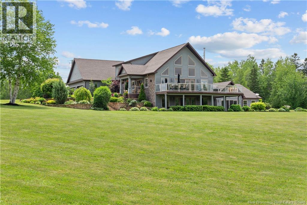 660 Saint Charles Sud Road