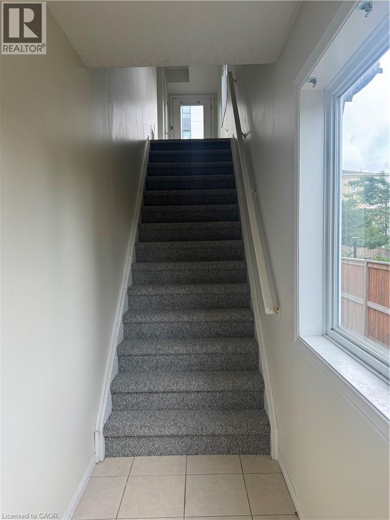 116 WALTER Street — photo 3