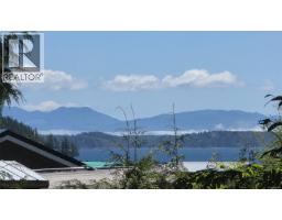 1070 Seventh Ave, Ucluelet, BC V0R3A0 Photo 9