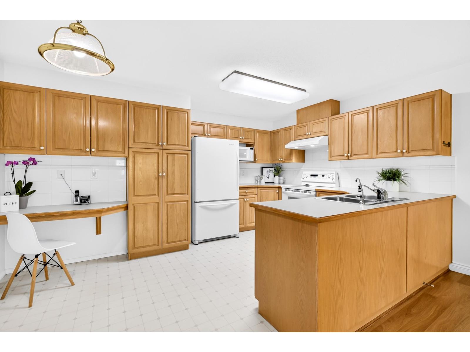 105 13888 70 AVENUE, Surrey