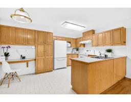 105 13888 70 Avenue, Surrey, BC V3W0R8 Photo 13