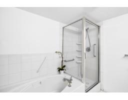 105 13888 70 Avenue, Surrey, BC V3W0R8 Photo 20