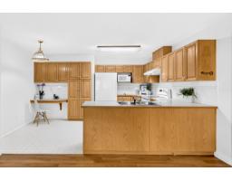 105 13888 70 Avenue, Surrey, BC V3W0R8 Photo 12