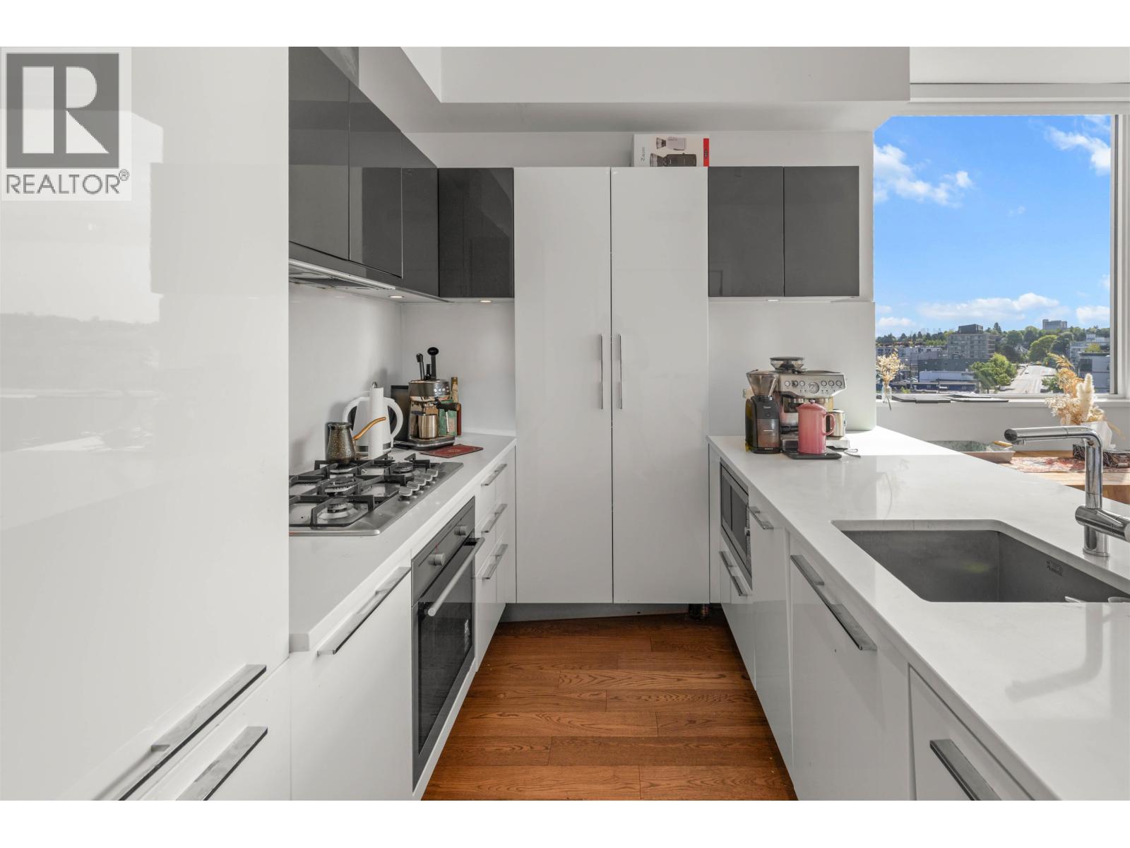 1001 108 E 1ST AVENUE, Vancouver