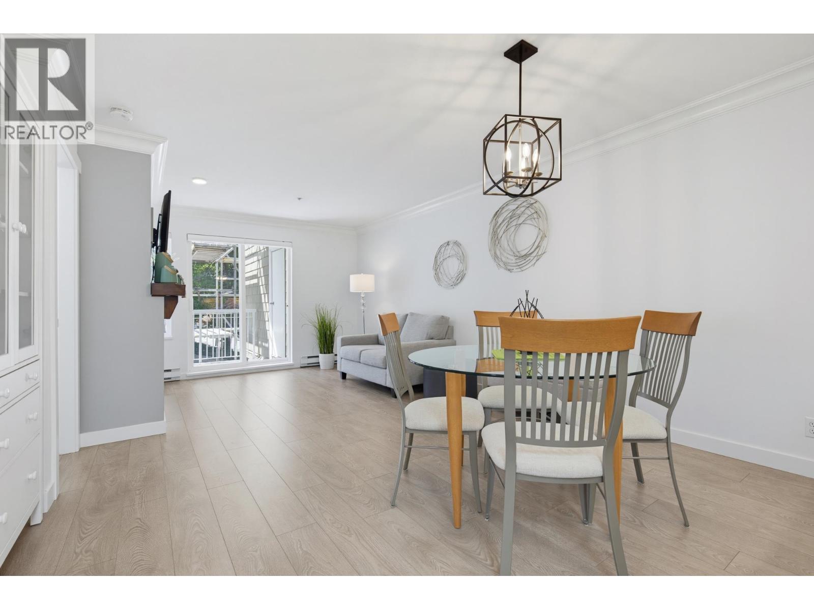 408 1428 PARKWAY BOULEVARD, Coquitlam