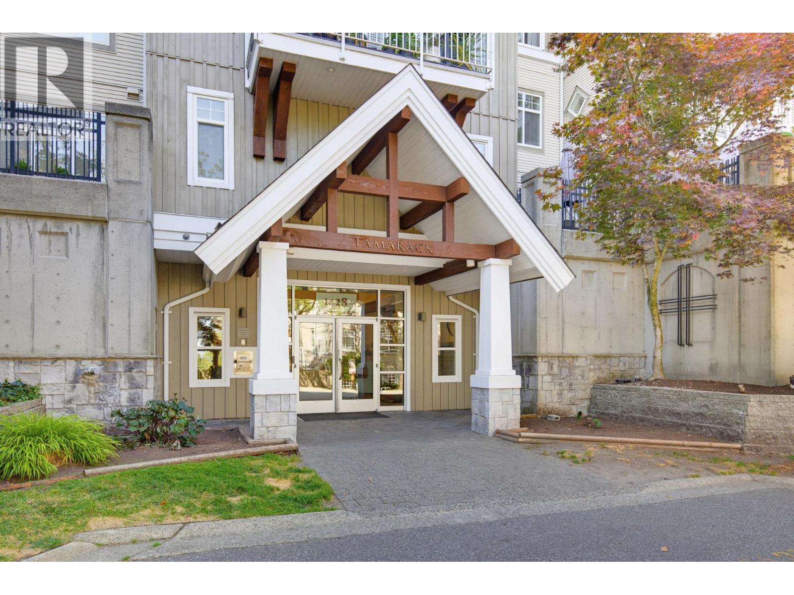 408 1428 PARKWAY BOULEVARD, Coquitlam