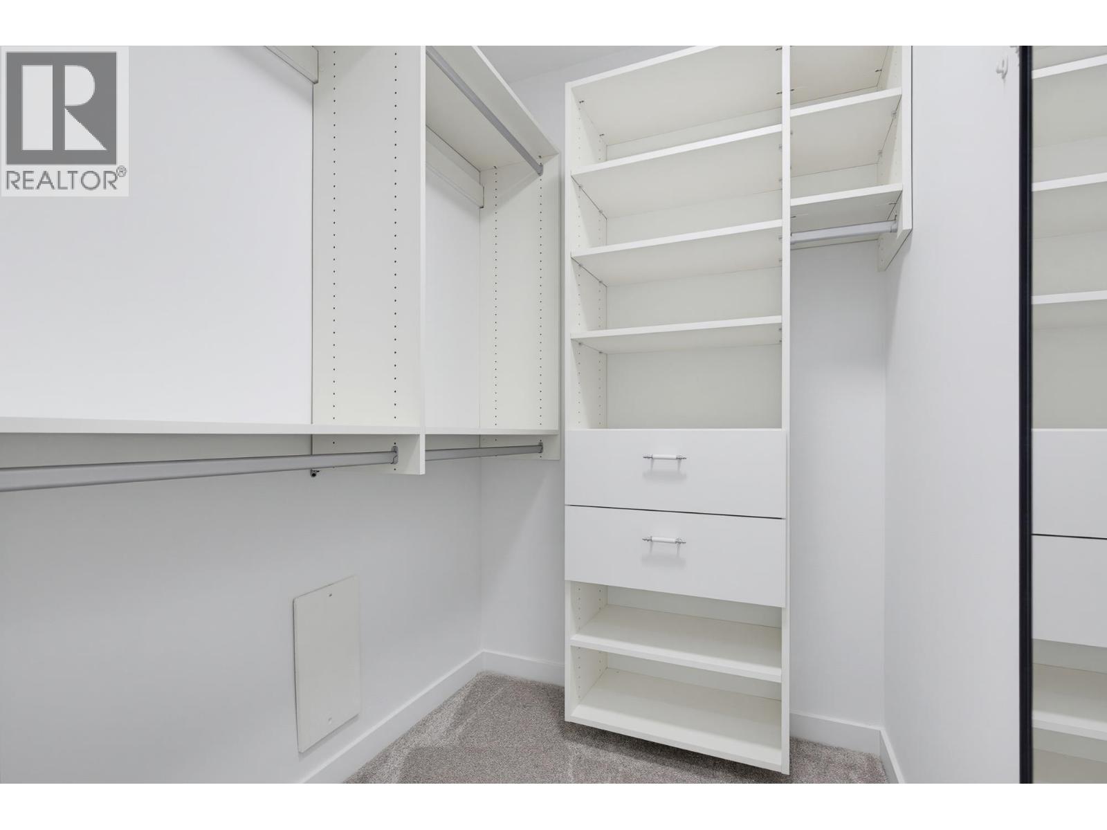 408 1428 PARKWAY BOULEVARD, Coquitlam