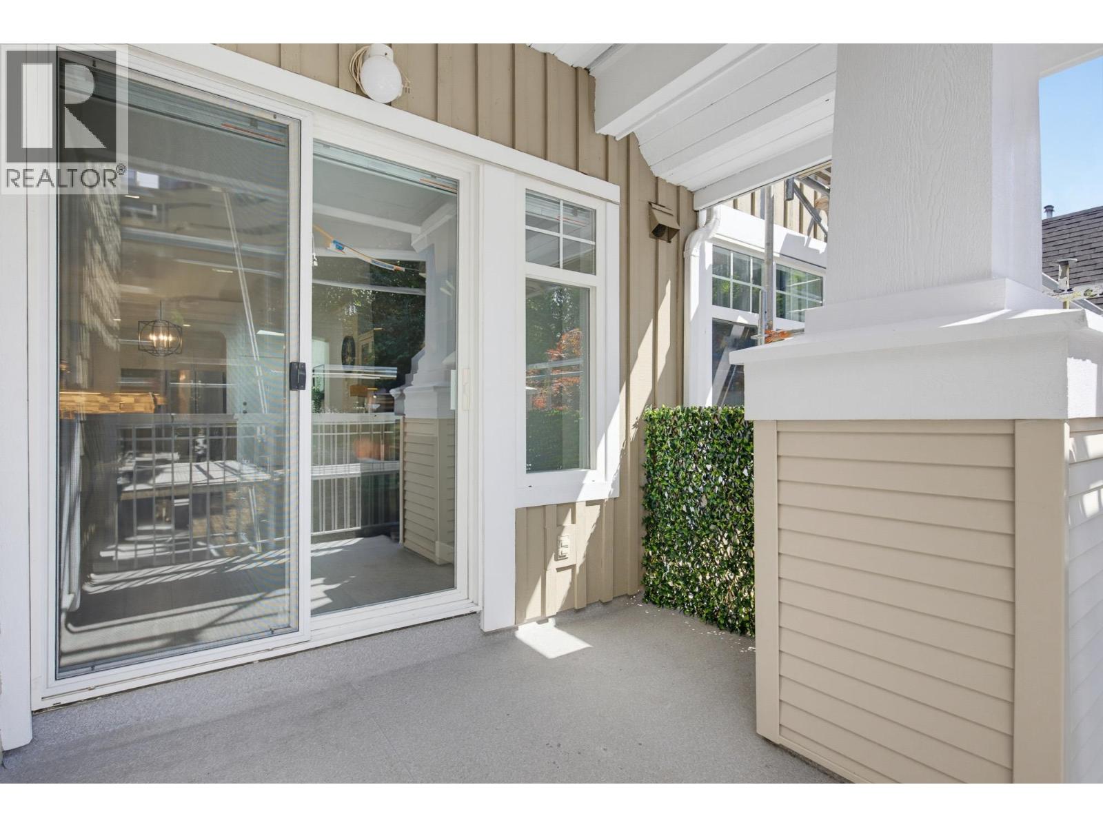 408 1428 PARKWAY BOULEVARD, Coquitlam