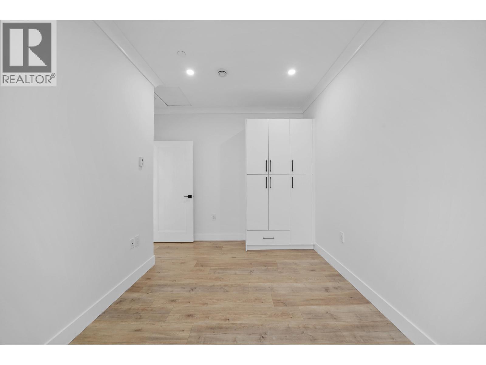 2995 E 17TH AVENUE, Vancouver