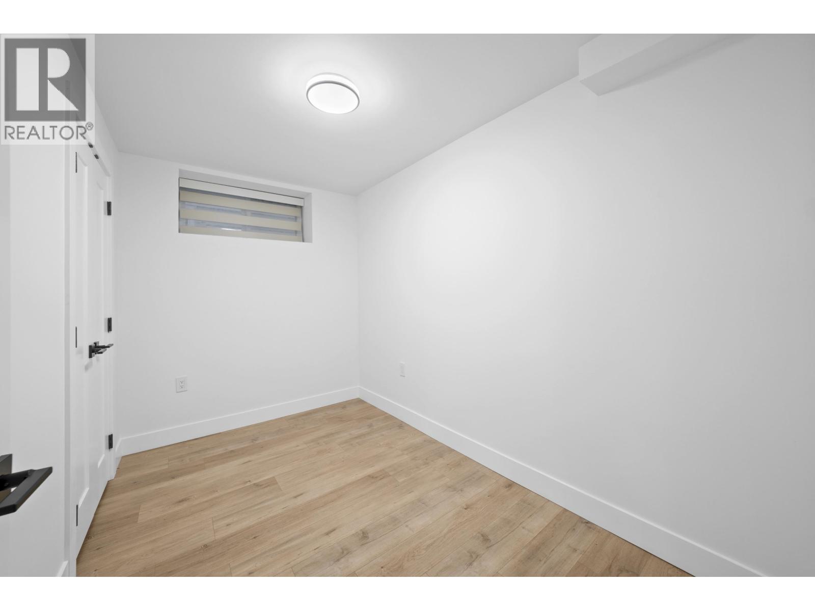 2995 E 17TH AVENUE, Vancouver