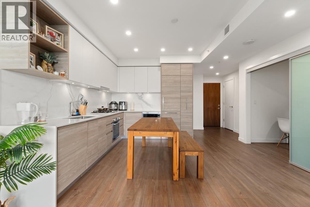 1702 585 AUSTIN AVENUE, Coquitlam